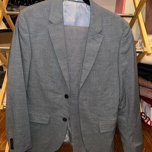 Men's Skinny Fit 2 Piece Suit H&M (38r, 30w)